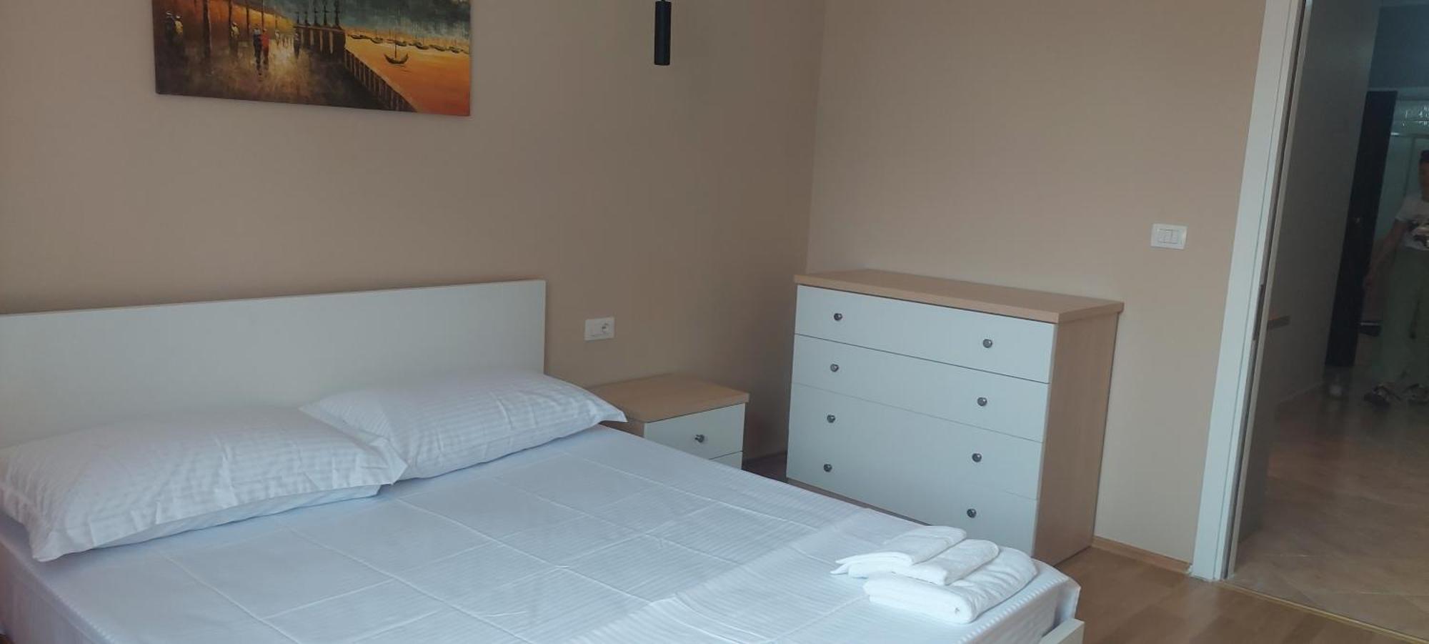 Lu-Er Tirana Center Apartment Eksteriør bilde